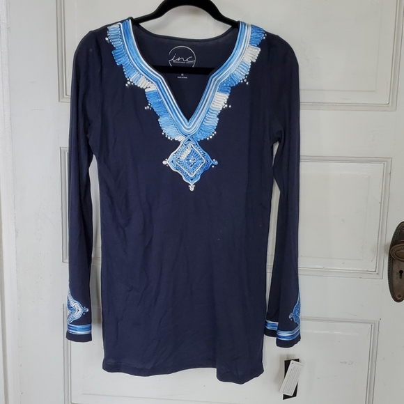 Top - Picture 1 of 2